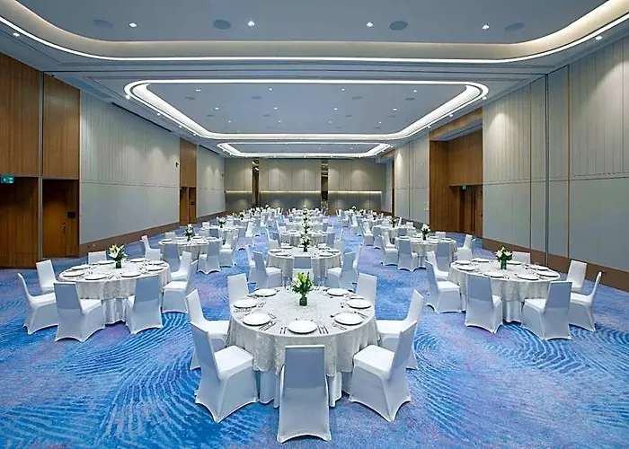 Lanson Place Mall Of Hotel